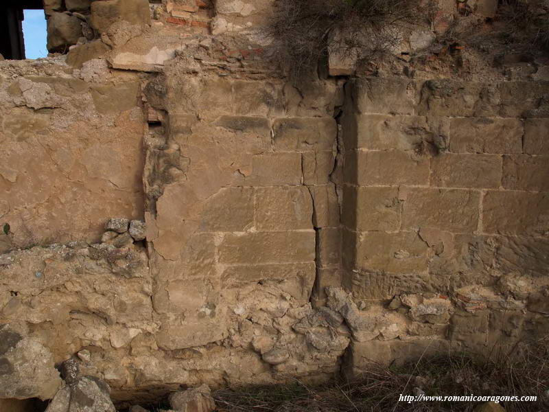 INTERIOR DEL LADO NORTE DE LA CABECERA
